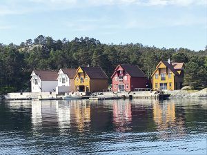 Angelreisen Norwegen 41121 Gassasundet Fjordperla Ansicht vom Wasser