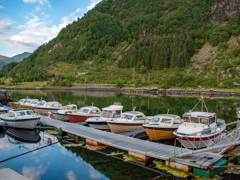 Angelreisen Norwegen 41491-41510 Skottneset Feriesenter Boote