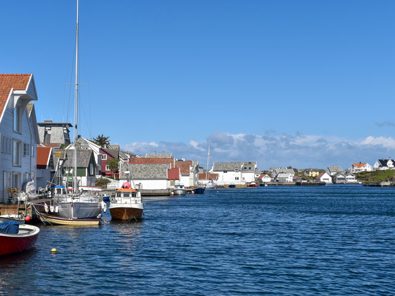 Norwegen | Kvitsøy | Bucht mit Seehäusern