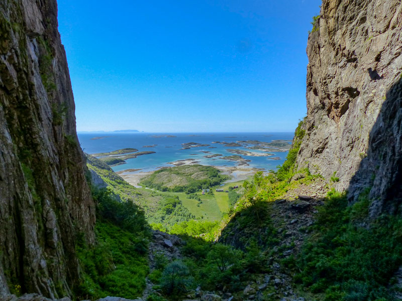 Norwegen | Nordland | Berg Torghatten