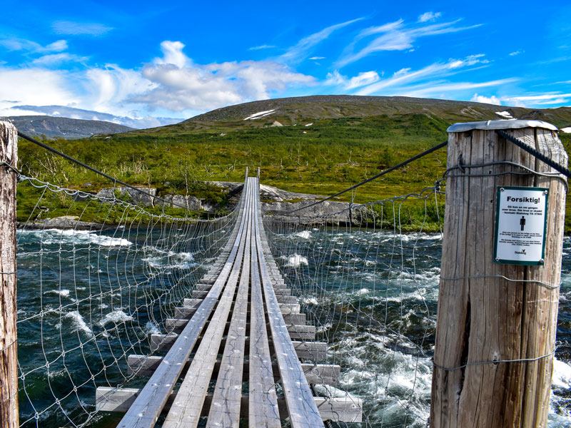 Norwegen | Nordland | Hängebrücke