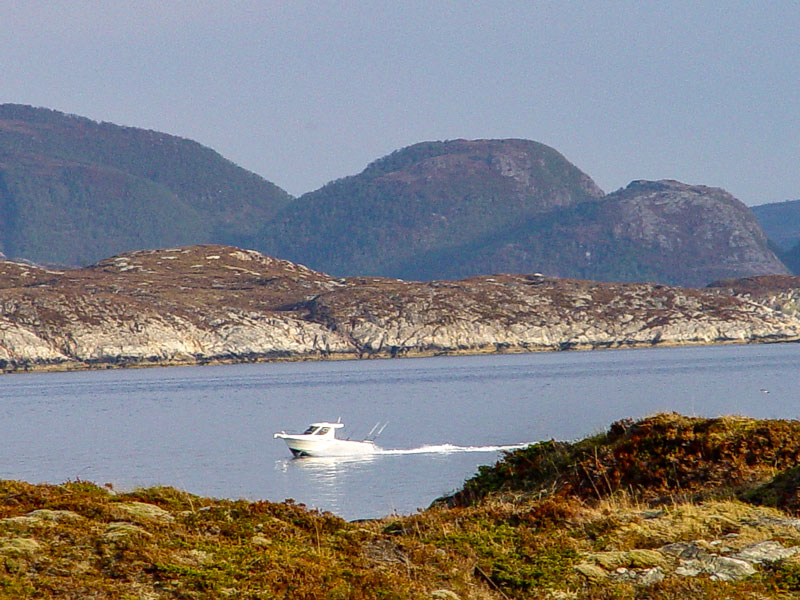 Norwegen | Rund um Rørvik | Boot im Fjord