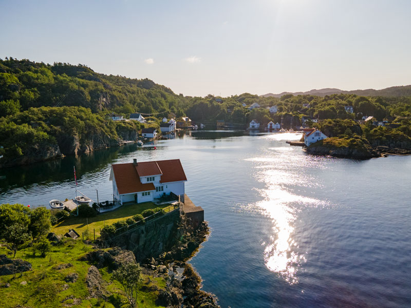 Norwegen | Vestland | Bucht mit Häusern