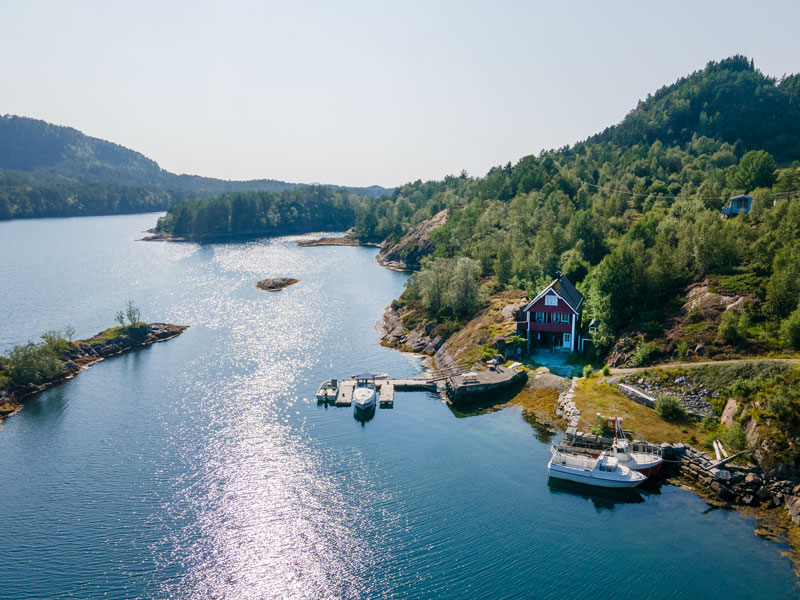 Norwegen | Vestland | Haus am Fjord